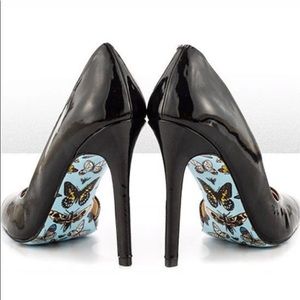 Taylor Says brand new black pumps size 6